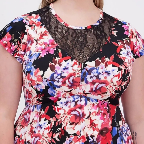 🆕️ TORRID Floral Studio Knit Asymmetrical Midi Dress SIZE: 0 (LARGE 12) - Picture 2 of 16